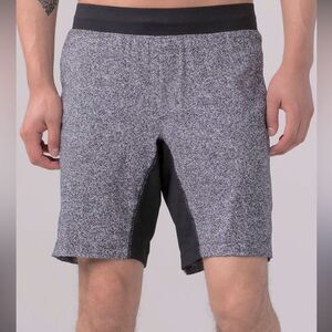 Men’s Lululemon T.H.E. Shorts Lined 9" Inseam Gray/Black